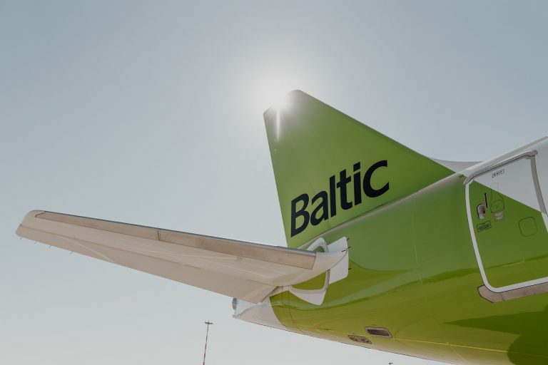 Satiksmes ministrs pieprasīs skaidrojumu par airBaltic iegādātajiem Audi e-tron