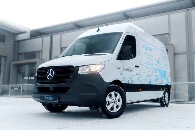 Mercedes-Benz eSprinter elektriskais kravas auto ir nopērkams arī Latvijā