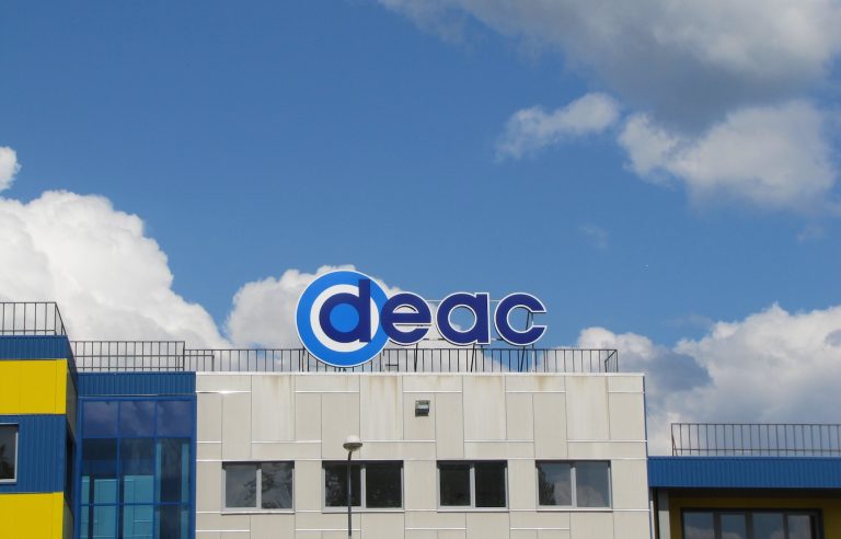 DEAC un Neste vienojas par sadarbību ilgtspējīgu datu uzglabāšanas risinājumu jomā