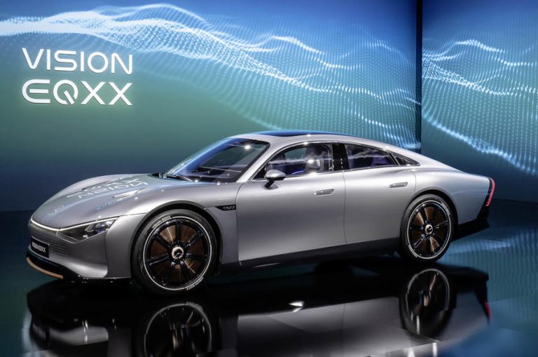 Mercedes prezentējuši “Vision EQXX” elektroauto konceptu ar 1000km sniedzamību