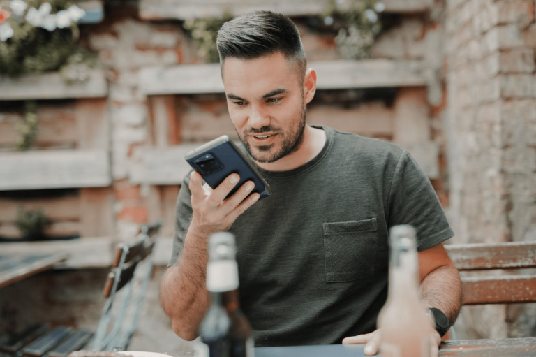 Ik dienu “WhatsApp” tiek nosūtīti 7 miljardi balss ziņu