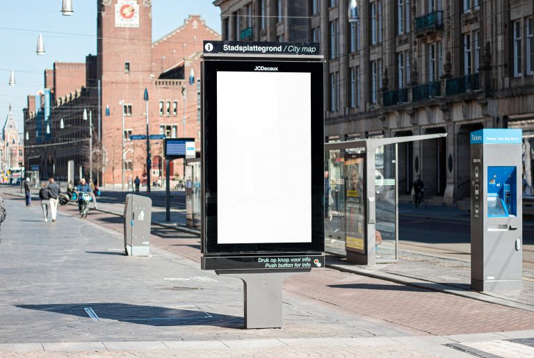 Rīgā veidos konceptuāli jaunu digitālo reklāmas vides stendu tīklu