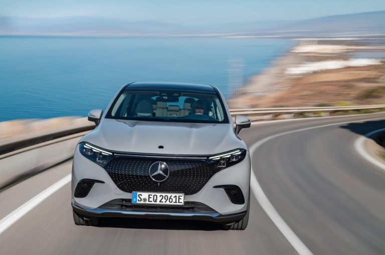 Mercedes atkāpjas no ambiciozajiem elektroauto ieviešanas plāniem