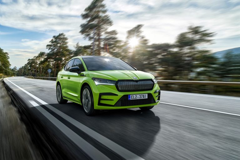 Škoda apsver ideju būvēt jaunu elektroauto rūpnīcu, kur ražos arī citus VW koncerna auto
