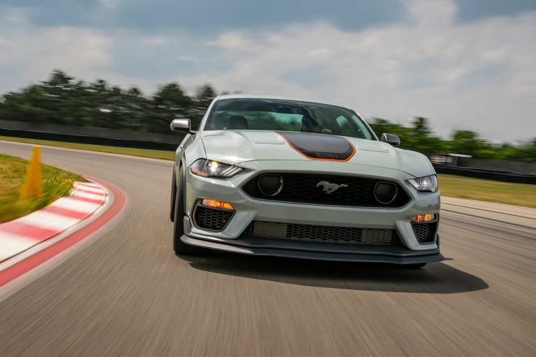Ford nākotnē plāno saglabāt “Mustang” ar iekšdedzes dzinēju