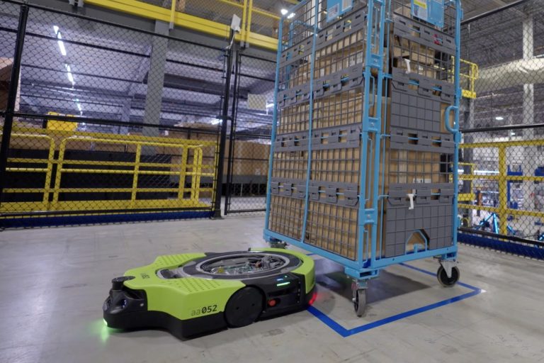 “Amazon” iepazīstina ar savu pirmo pilnībā autonomo mobilo noliktavas robotu