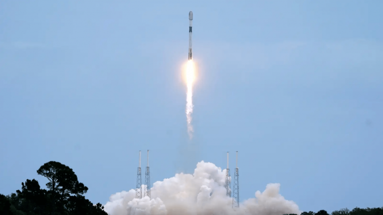 Īlons Masks atklāj plašāku informāciju par nākamās paaudzes “Starlink” satelītiem