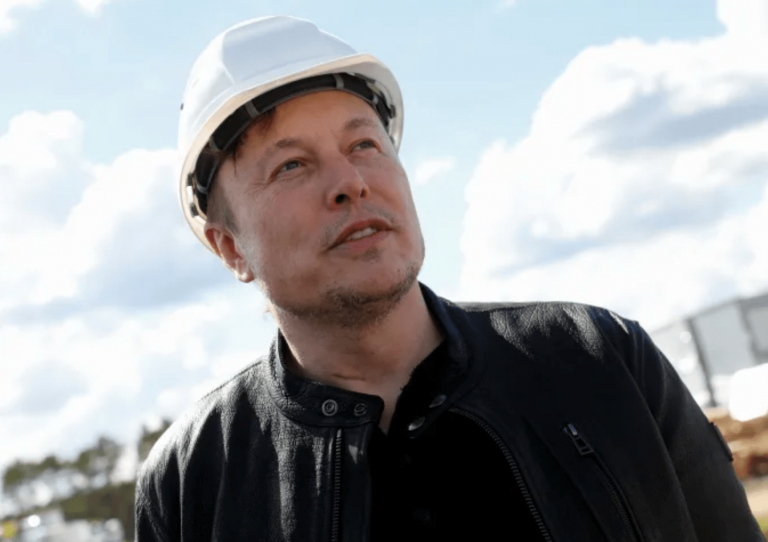 Īlons Masks plāno par 10% samazināt “Tesla” darbinieku skaitu