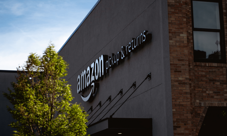 “Amazon” tuvāko gadu laikā varētu saskarties ar darbinieku trūkumu