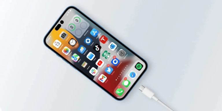 Arī ASV plāno sekot Eiropas piemēram un likt izmantot USB-C?