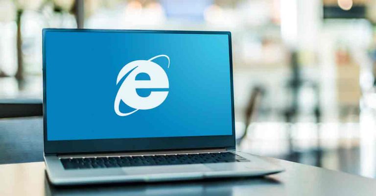 Puse no Japānas uzņēmumiem joprojām lieto Internet Explorer