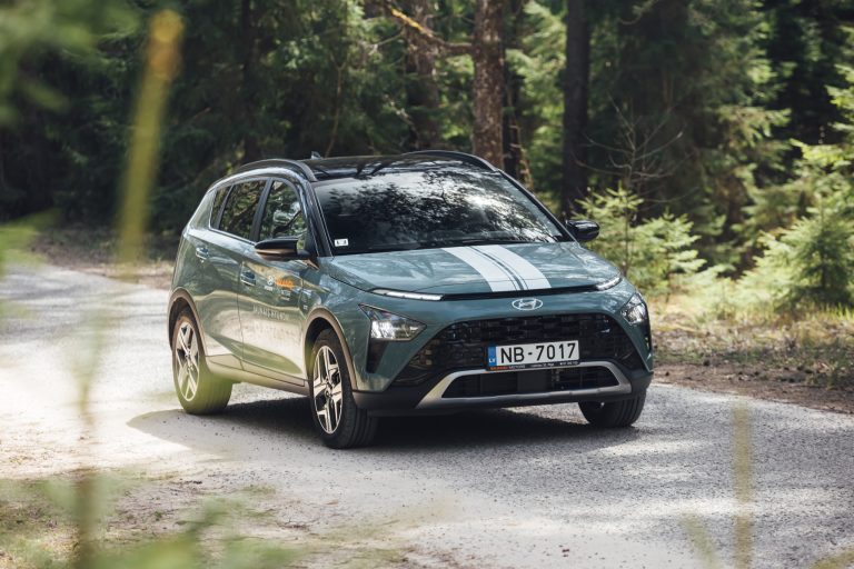 Hyundai Bayon apskats – vai mazais korejiešu SUV spēj konkurēt ar eiropiešu alternatīvām?