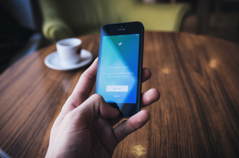 “Twitter” savos ceturkšņa zaudējumos lielā mērā vaino Īlonu Masku