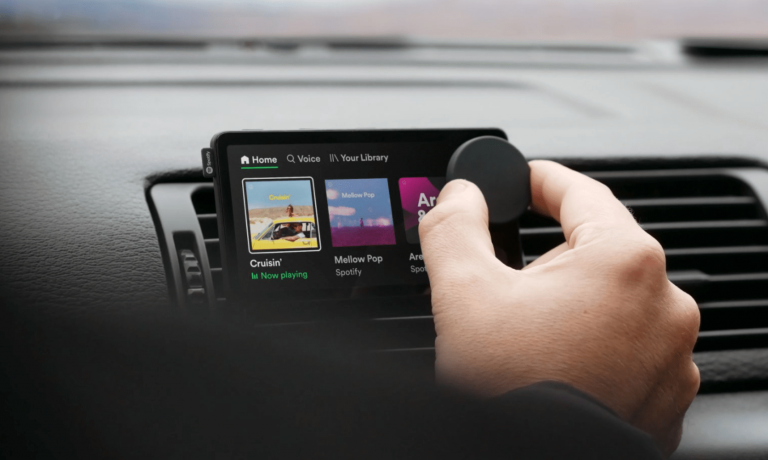 “Spotify” pārtrauc ražot “Car Thing” mūzikas atskaņotāju
