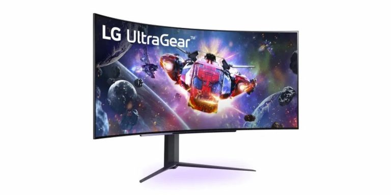 LG izziņo liektu 45 collu OLED monitoru ar 240 Hz atsvaidzi