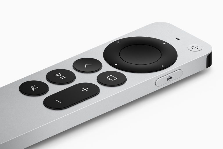 Jaunā Apple TV 4K komplektācijā vairs nav iekļauts lādēšanas kabelis pultij