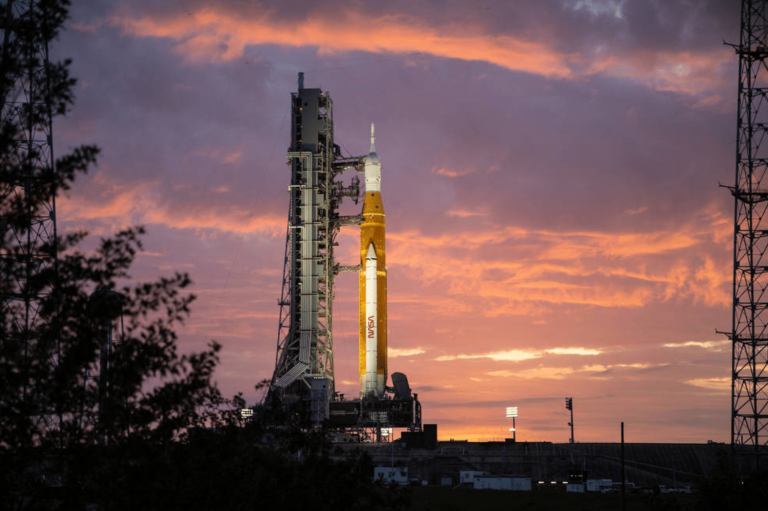 NASA “Artemis I” misija oficiāli atlikta līdz novembrim