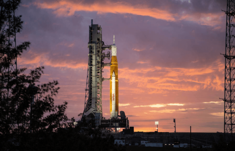 NASA nepadodas un novembra vidū atkal mēģinās veikt Mēness misiju “Artemis I”
