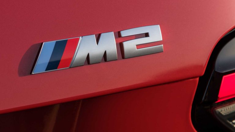 BMW plāno atteikties no “Competition” apzīmējuma un manuālajām ātrumkārbām savos sporta modeļos