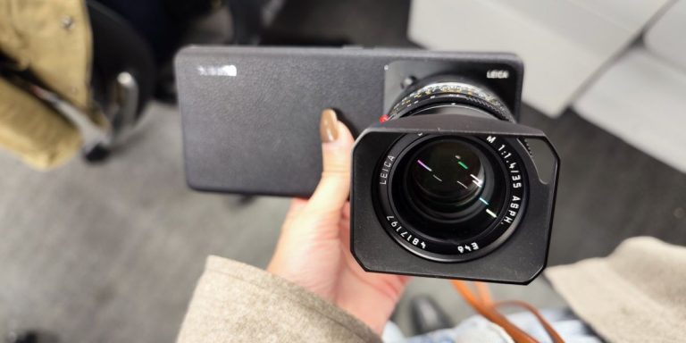 Xiaomi koncepta viedtālrunis draudzējas ar īstiem Leica objektīviem