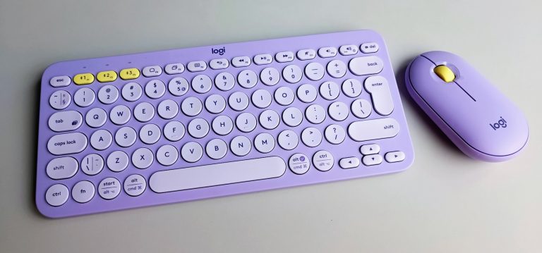 Logitech K380 bezvadu tastatūras un Pebble M350 pelītes apskats