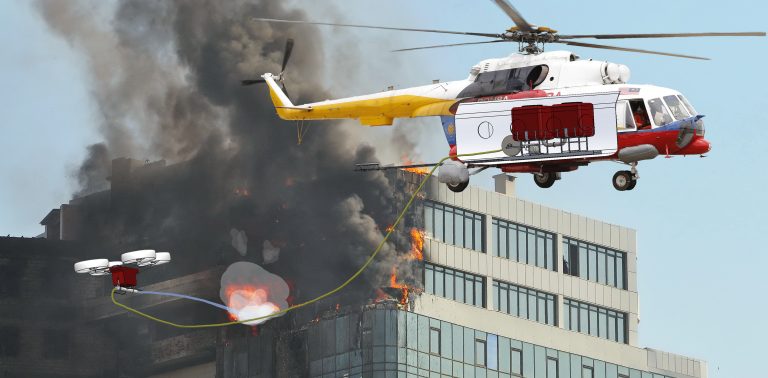 RTU aviotransporta inženierijas studenti izveido inovatīvas ugunsdzēšanas tehnoloģijas risinājumu