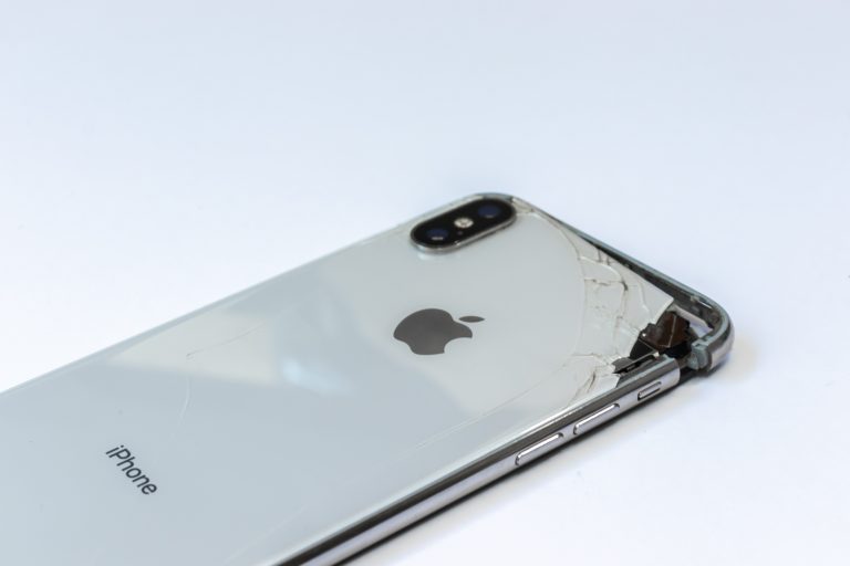 Mobilo telefonu serviss ar 15 gadu pieredzi. Kādas iespējas piedāvā “MobileMonster”?