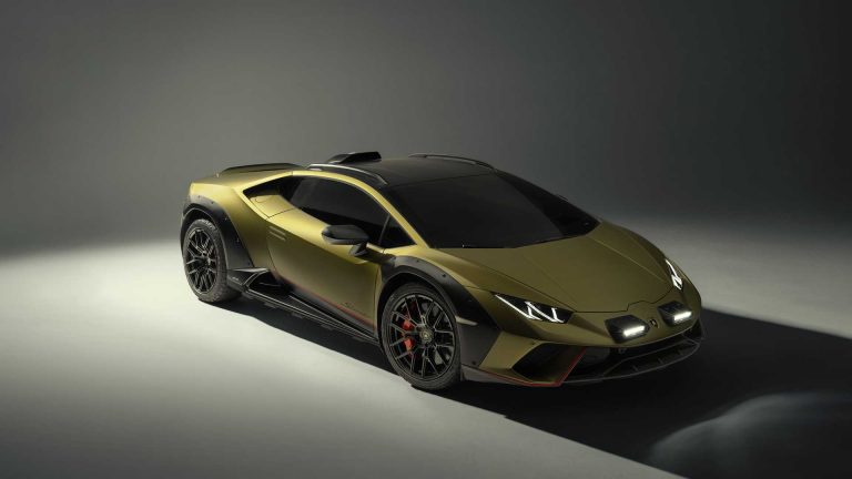 Lamborghini iepazīstina ar unikālo Huracan Sterrato modeli