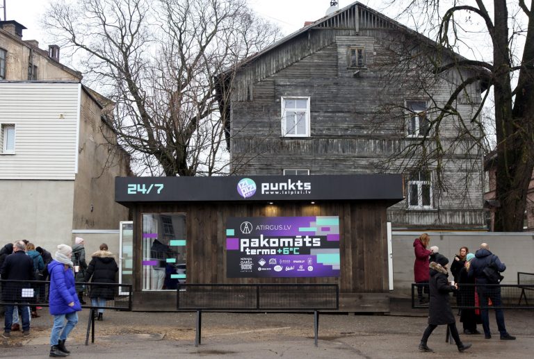 Āgenskalna tirgū sācis darboties pirmais pārtikas pakomāts Latvijā
