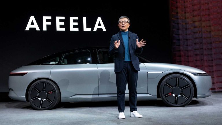Sony-Honda kopuzņēmuma vadītājs ļoti satraukts par Ķīnas autoražotāju konkurenci