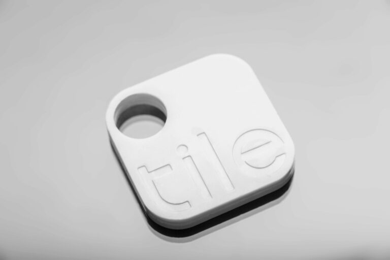 Tile cīnīsies pret nepareizu izsekošanas piekariņu izmantošanu baidot ar 1 miljona dolāru sodu