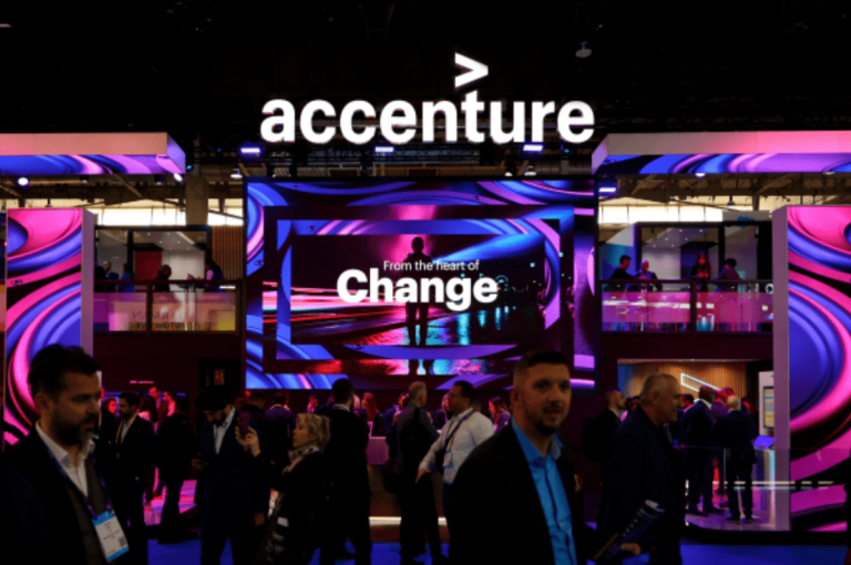 “Accenture” plāno atlaist 19 000 darbinieku