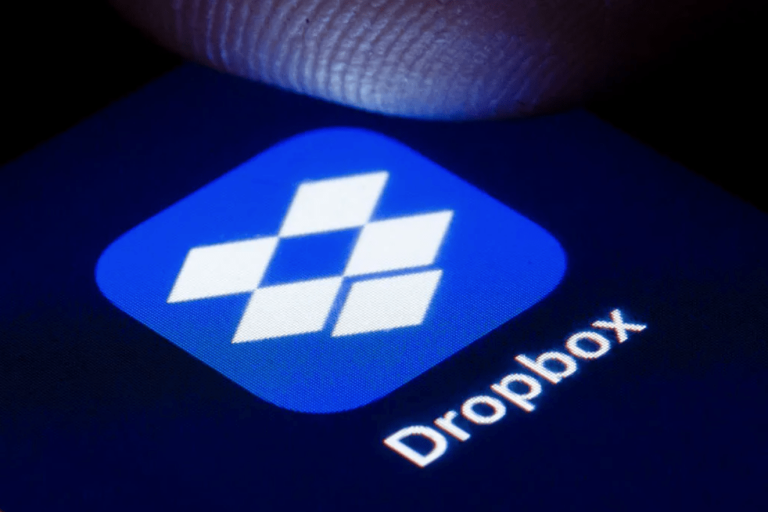 Sagaidot mākslīgā intelekta ēru, “Dropbox” atlaiž 500 darbiniekus