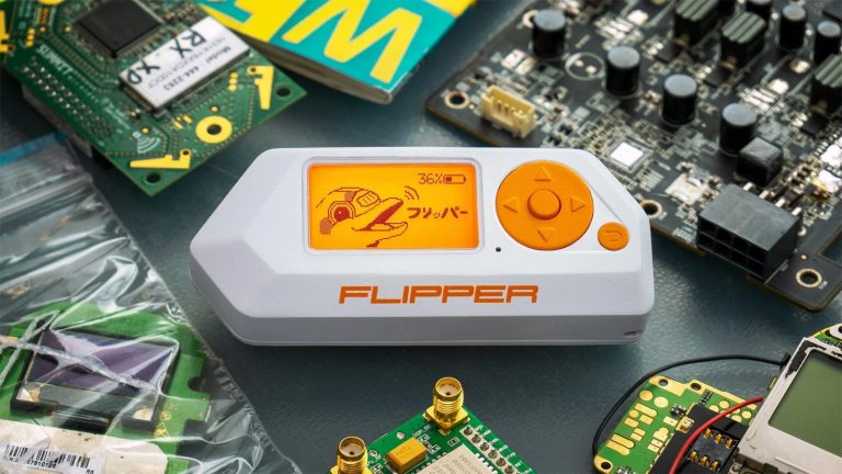 Amazon aizliedz pārdot Flipper Zero, ar ko iespējams nokopēt dažādas tālvadības pultis