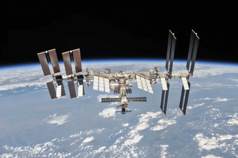 Krievija Starptautiskajā kosmosa stacijā darbosies vēl vismaz līdz 2028. gadam