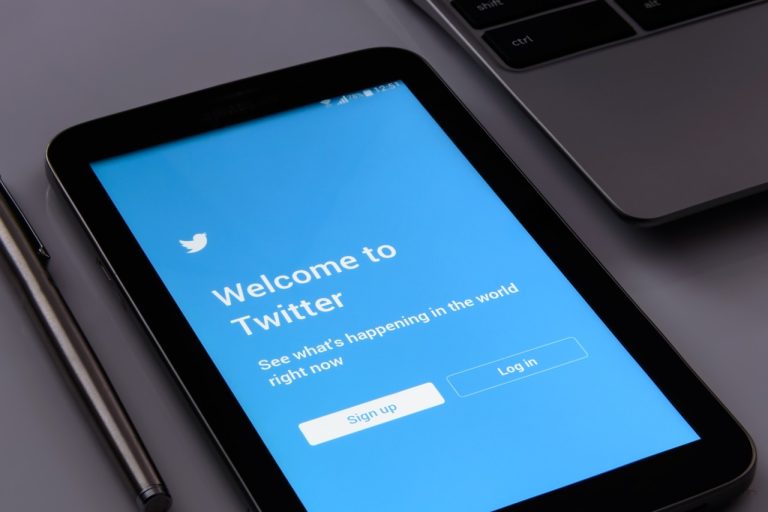 “Twitter” izstājas no Eiropas Savienības pretdezinformācijas kodeksa