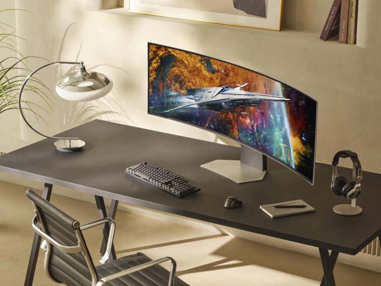 Samsung laiž klajā Odyssey OLED G9 monitoru datorspēļu cienītājiem