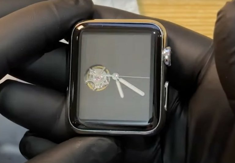 Entuziasts radījis mehāniski darbinātu Apple Watch viedpulksteni (video)