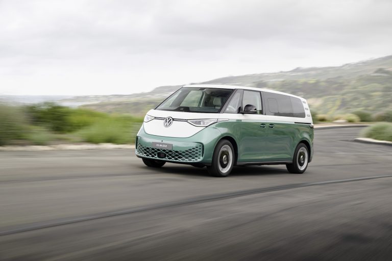 Prezentēts pagarinātas garenbāzes septiņvietīgais Volkswagen ID. Buzz elektriskais busiņš