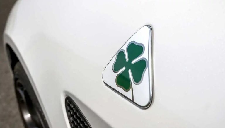 Elektriskie Alfa Romeo Quadrifoglio attīstīs līdz pat 1000 zirgspēkiem