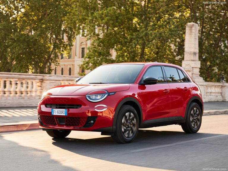 Fiat 600e elektiskais SUV sola 400 kilometrus ar vienu uzlādi par 40 tūkstošiem