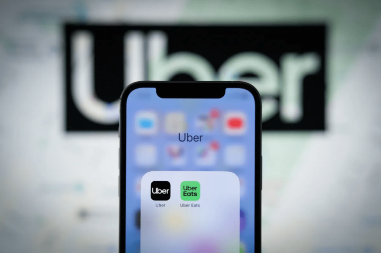 “Uber Eats”, iespējams, izstrādā MI čatbotu, kas vienkāršos ēdiena izvēli un pasūtīšanu