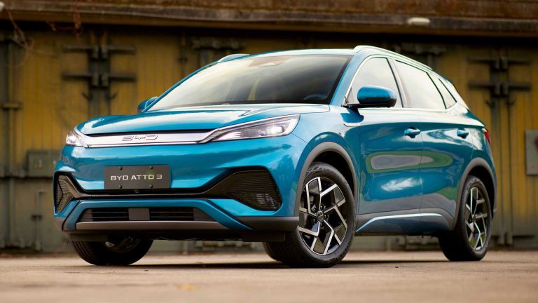 Ķīna pieprasa saviem e-auto ražotājiem piebremzēt ar Eiropas iekarošanu
