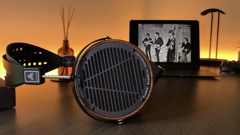 Sony plāno iegādāties premium austiņu zīmolu Audeze