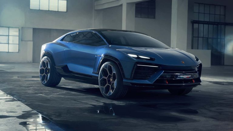 “Lamborghini” atsakās no plāniem radīt elektroauto, jo tādu mašīnu nevienam nevajag