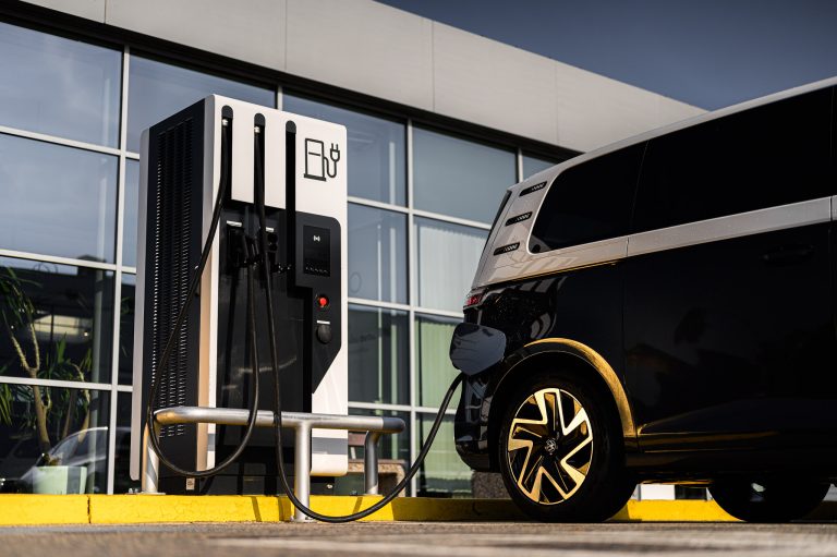 Starptautiskā konkursā aicina veidot Elektrum Drive elektrouzlādes staciju dizainu