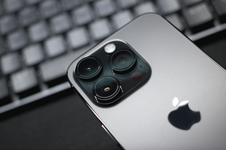 Pētījums: Klientu lojalitātē “Apple” pārliecinoši pārspēj “Samsung”