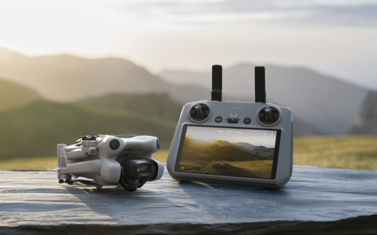 “DJI” izziņo savu jaunāko dronu – “Mini 4 Pro”