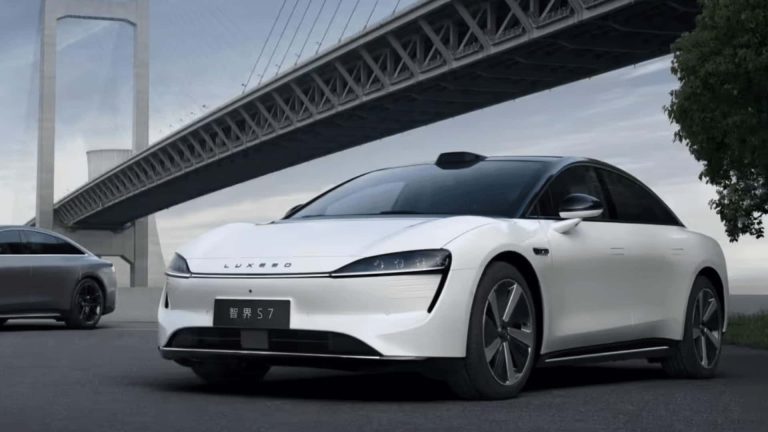 Huawei apgalvo, ka viņu elektroauto būs pārāks par Tesla Model S