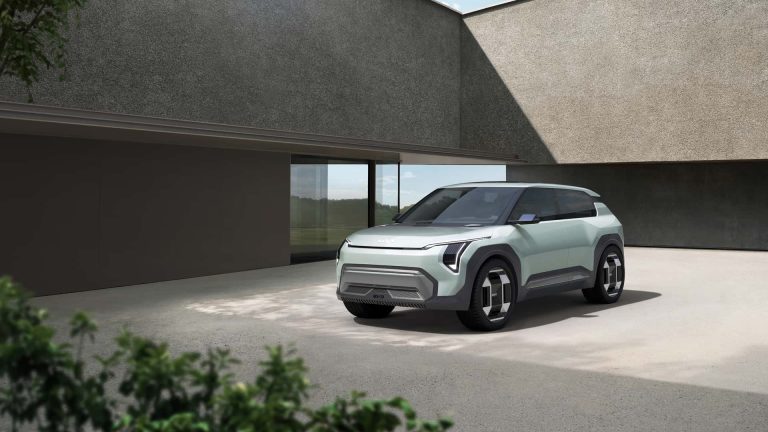 Pāreja uz elektroauto jau 31 valstī sasniegusi “lūzuma punktu” un tā notiks arvien straujāk